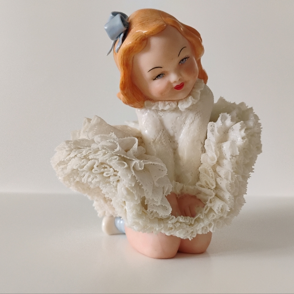 1957 Porcelain Lace Baby Figurine Marilyn Monroe upskirt